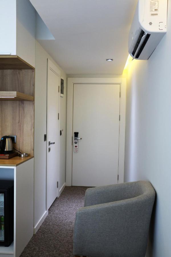 Luis Otel Izmir Exteriör bild